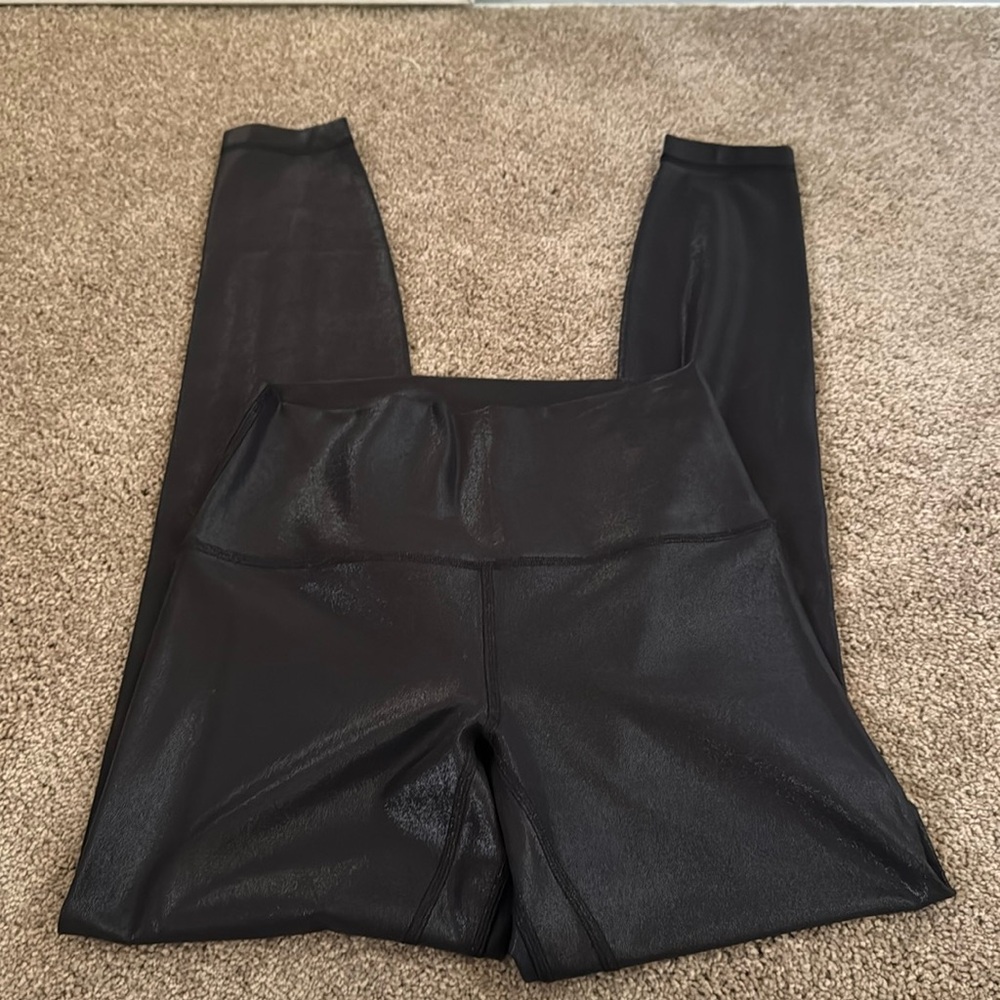 EUC Lululemon Align Leggings Size 6